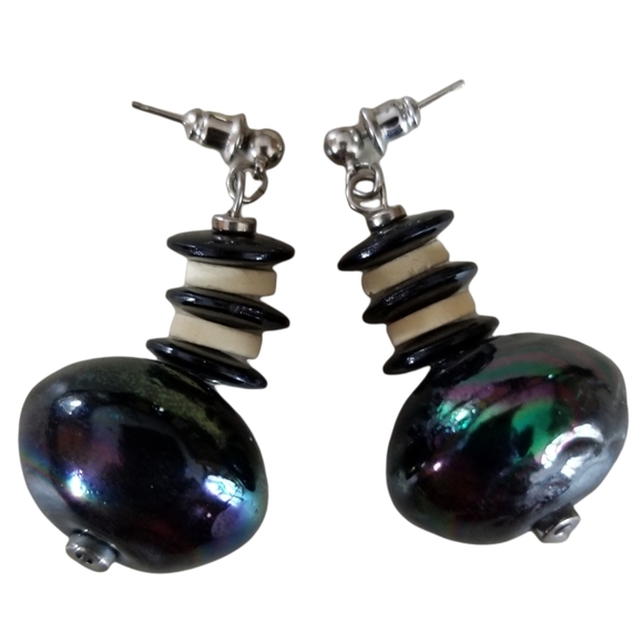 Vintage 1960s Mod Irredescent Beaded Drop Pierced Earrings - Picture 4 of 10